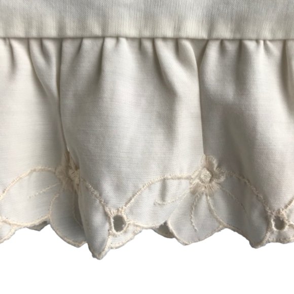 Vintage Beige Floral Embroidery Ruffles Pillowcase - Picture 4 of 7